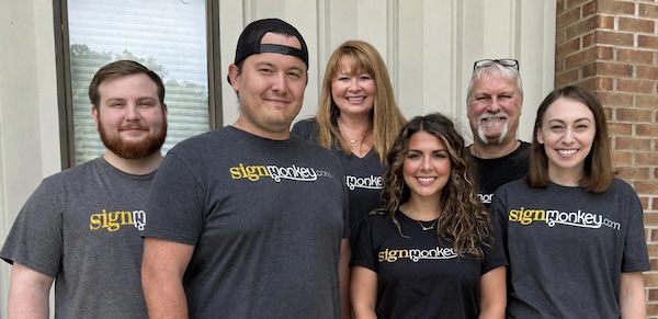 SignMonkey customer service team